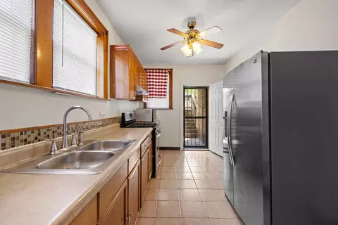 6935 S Sangamon St, Chicago, IL 60621 photo 11