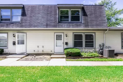 1767 Queensbury Cir #5791, Hoffman Estates, IL 60169