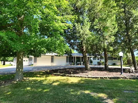 922 Brookside Dr, Varna, IL 61375 photo 1