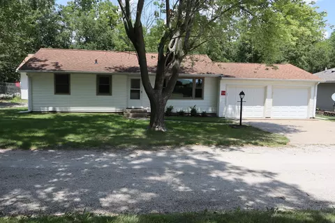7748 E 3000 North Rd, Manville, IL 61319
