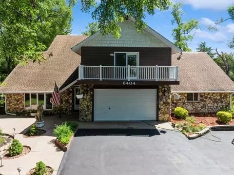 6404 Lakeview Dr, Huntley, IL 60142