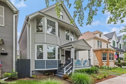 2021 W Eastwood Ave, Chicago, IL 60625
