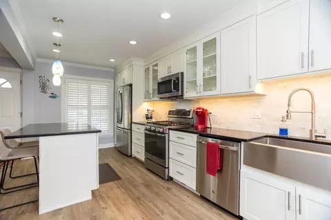 7817 W Gregory St, Chicago, IL 60656 photo 9