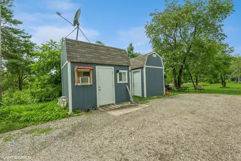18809 Il Route 173, Harvard, IL 60033