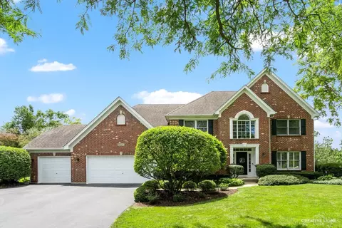 5327 Catclaw Ct, Naperville, IL 60564
