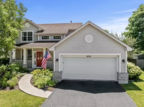 636 Charolotte Ln, Oswego, IL 60543