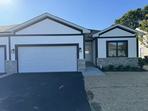 912 Partridge Cir, Marengo, IL 60152