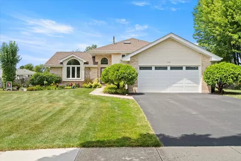 535 W Michigan Rd, New Lenox, IL 60451