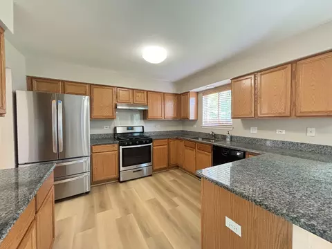3956 Nicholas Ct, Aurora, IL 60504 photo 7