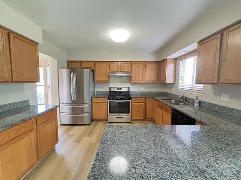 3956 Nicholas Ct, Aurora, IL 60504 photo 6