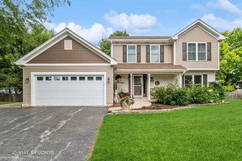 Exterior - 600 Maple Ave, Elburn, IL 60119 photo 2 of 7