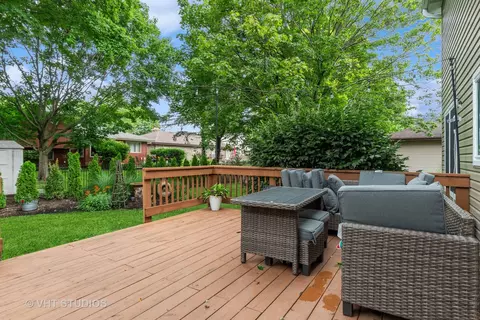 Exterior - 600 Maple Ave, Elburn, IL 60119 photo 3 of 7
