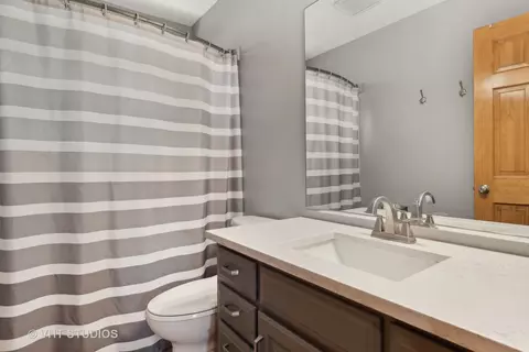Bath - 600 Maple Ave, Elburn, IL 60119 photo 2 of 3