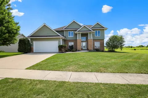 3700 Pebble Beach Ct, Dekalb, IL 60115