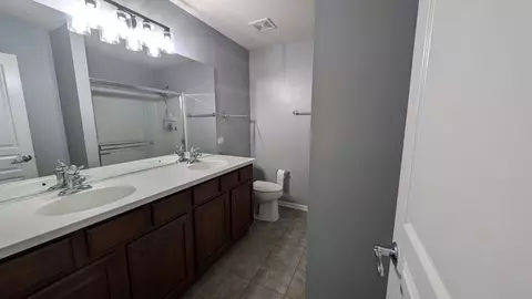 1061 Crane Pt, Elgin, IL 60124 photo 10