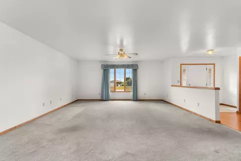 12 Chad Ave, Sullivan, IL 61951 photo 6