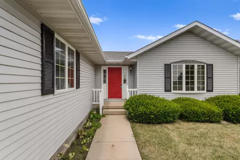 12 Chad Ave, Sullivan, IL 61951 photo 3