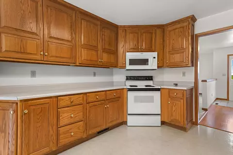12 Chad Ave, Sullivan, IL 61951 photo 11