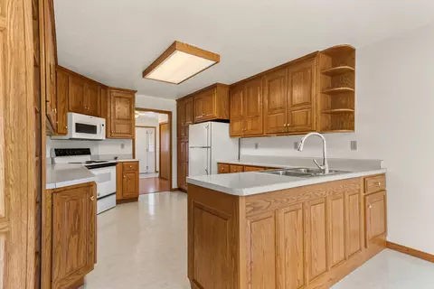 12 Chad Ave, Sullivan, IL 61951 photo 14