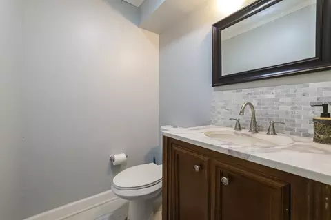 Bath - 9349 Maple Ln, Des Plaines, IL 60016 photo 1 of 3