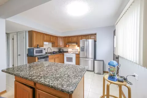 Kitchen - 9349 Maple Ln, Des Plaines, IL 60016 photo 2 of 4