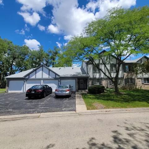 1215 Williamsport Dr #4, Westmont, IL 60559
