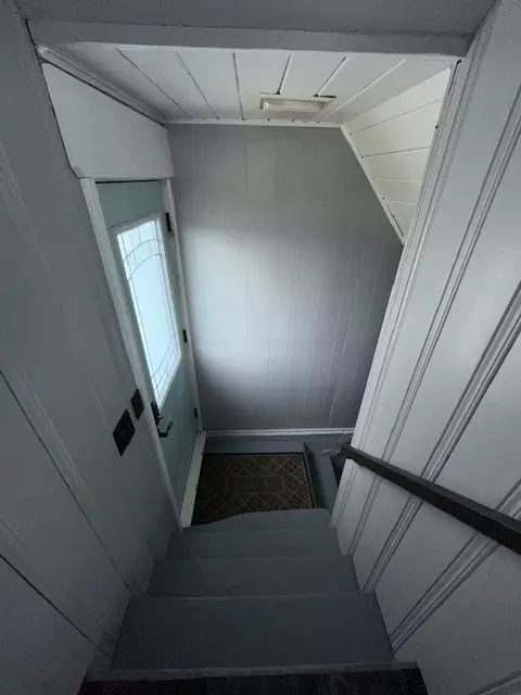 Entry Way - 314 N Chestnut St, Addison, IL 60101 photo 6 of 6
