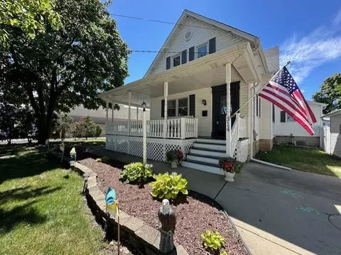 Exterior - 314 N Chestnut St, Addison, IL 60101 photo 2 of 22