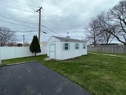 Exterior - 314 N Chestnut St, Addison, IL 60101 photo 10 of 22