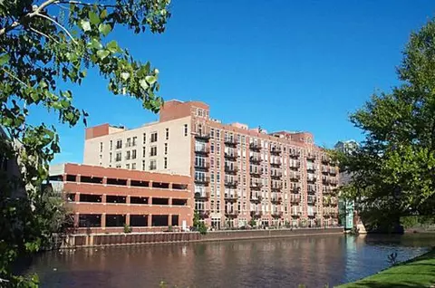 550 N Kingsbury St #110, Chicago, IL 60654