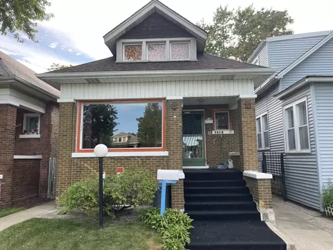 7612 S Calumet Ave, Chicago, IL 60619