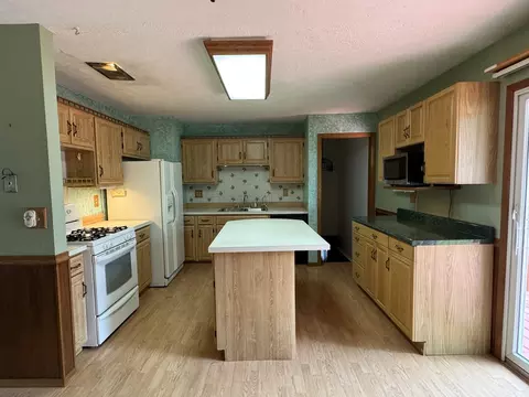 7912 Elm St, Harvard, IL 60033 photo 5