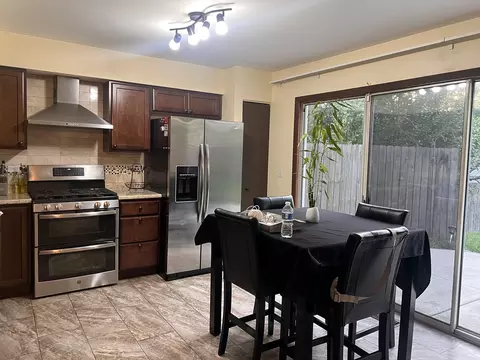 Kitchen - 1310 Burns Dr, Elgin, IL 60120 photo 2 of 2