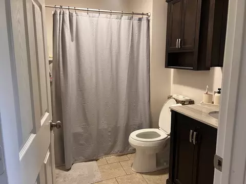 Bath - 1310 Burns Dr, Elgin, IL 60120 photo 2 of 2