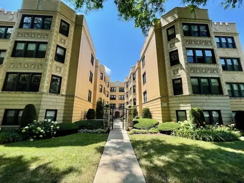 4108 N Keystone Ave #2S, Chicago, IL 60641
