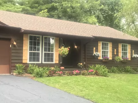 3404 Woodland Cir N, Island Lake, IL 60042