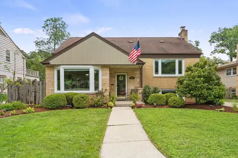 921 N Brainard Ave, La Grange Park, IL 60526
