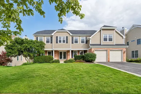 1671 Verde Ln, Mundelein, IL 60060