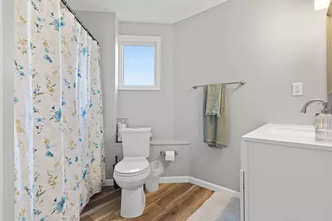 Bath - 8703 Overlook Dr, Roscoe, IL 61073 photo 6 of 6