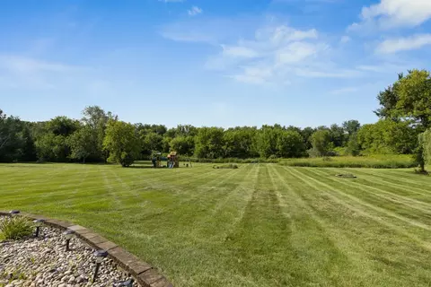 Exterior - 8703 Overlook Dr, Roscoe, IL 61073 photo 14 of 15