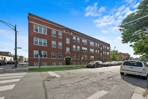 3207 W George St #1, Chicago, IL 60618