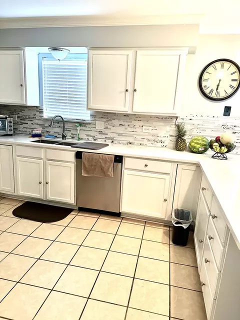 5557 Wesmere Lakes Ct, Plainfield, IL 60586 photo 8