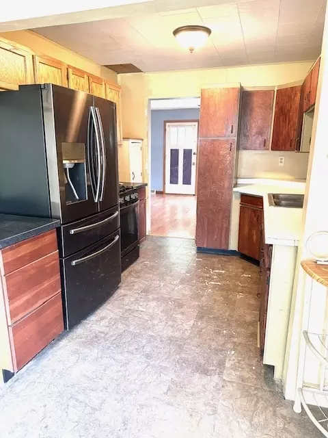 215 Willett Ave, Dixon, IL 61021 photo 5