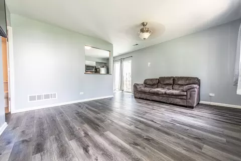 180 Betty Ct #A, Bartlett, IL 60103 photo 13