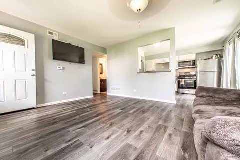 180 Betty Ct #A, Bartlett, IL 60103 photo 11