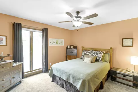 605 Oakview Dr, Algonquin, IL 60102 photo 25