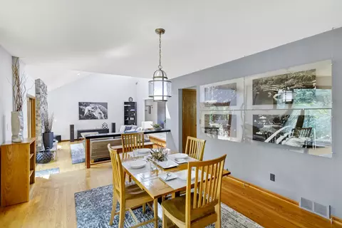 605 Oakview Dr, Algonquin, IL 60102 photo 10