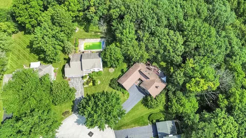 605 Oakview Dr, Algonquin, IL 60102 photo 57