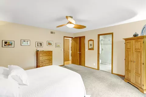 605 Oakview Dr, Algonquin, IL 60102 photo 21