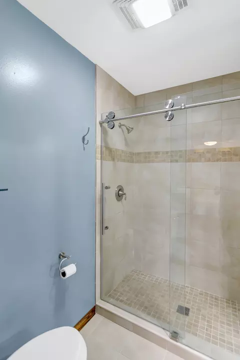 605 Oakview Dr, Algonquin, IL 60102 photo 22